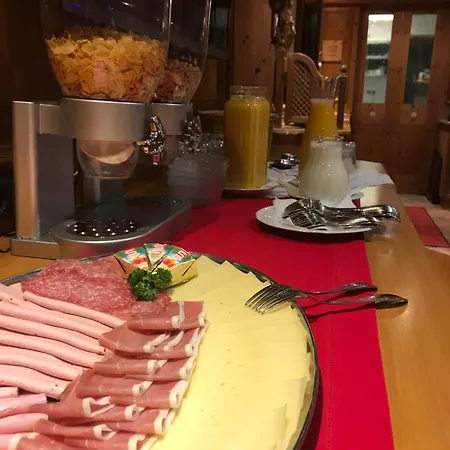 Muntafuner Stoebli Nocleg ze śniadaniem 4*